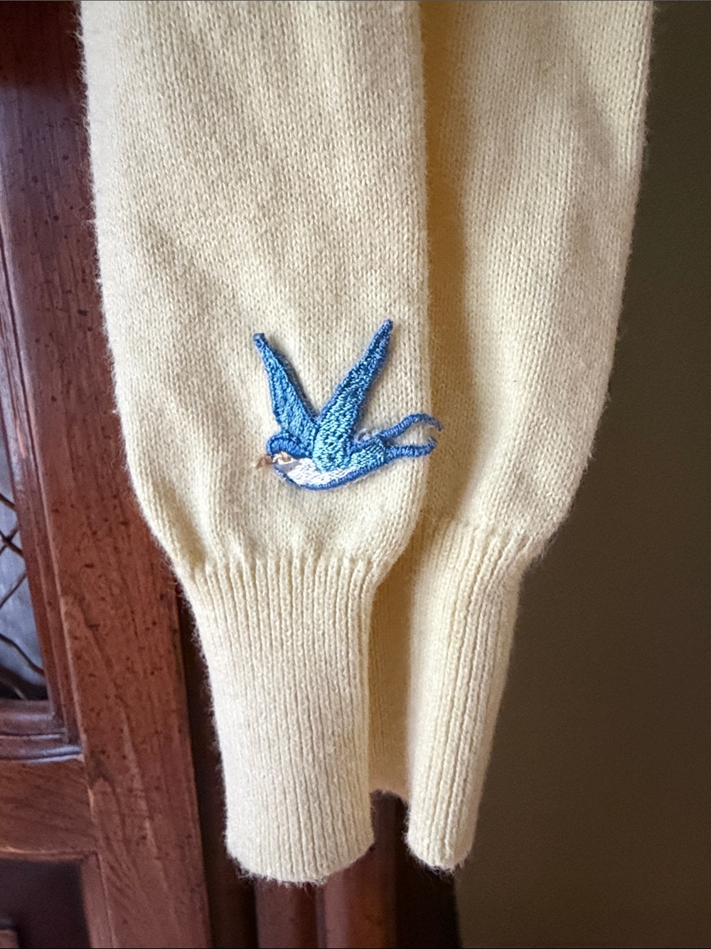 Vintage Blu Stocking Hand Embroidered Beaded Floral Cardigan SIZE MEDIUM - Picture 3 of 5